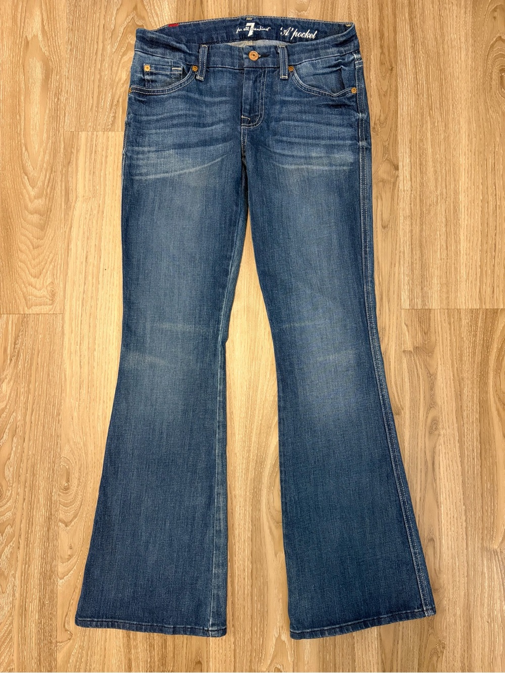 7 For All Mankind A Pocket Flare Jeans Size 26 Medium Wash Y2K Low Rise